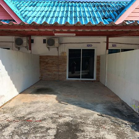 坎亚纳度假酒店 素叻他尼 外观 照片